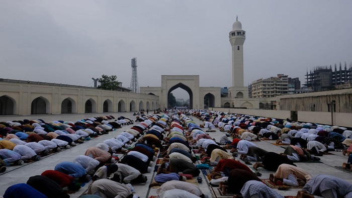 5 Eid jamaats held at Baitul Mukarram Nat’l Mosque